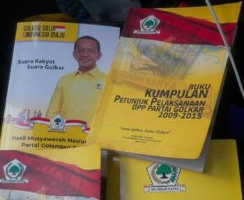 ariefrosyid.id_buku golkar