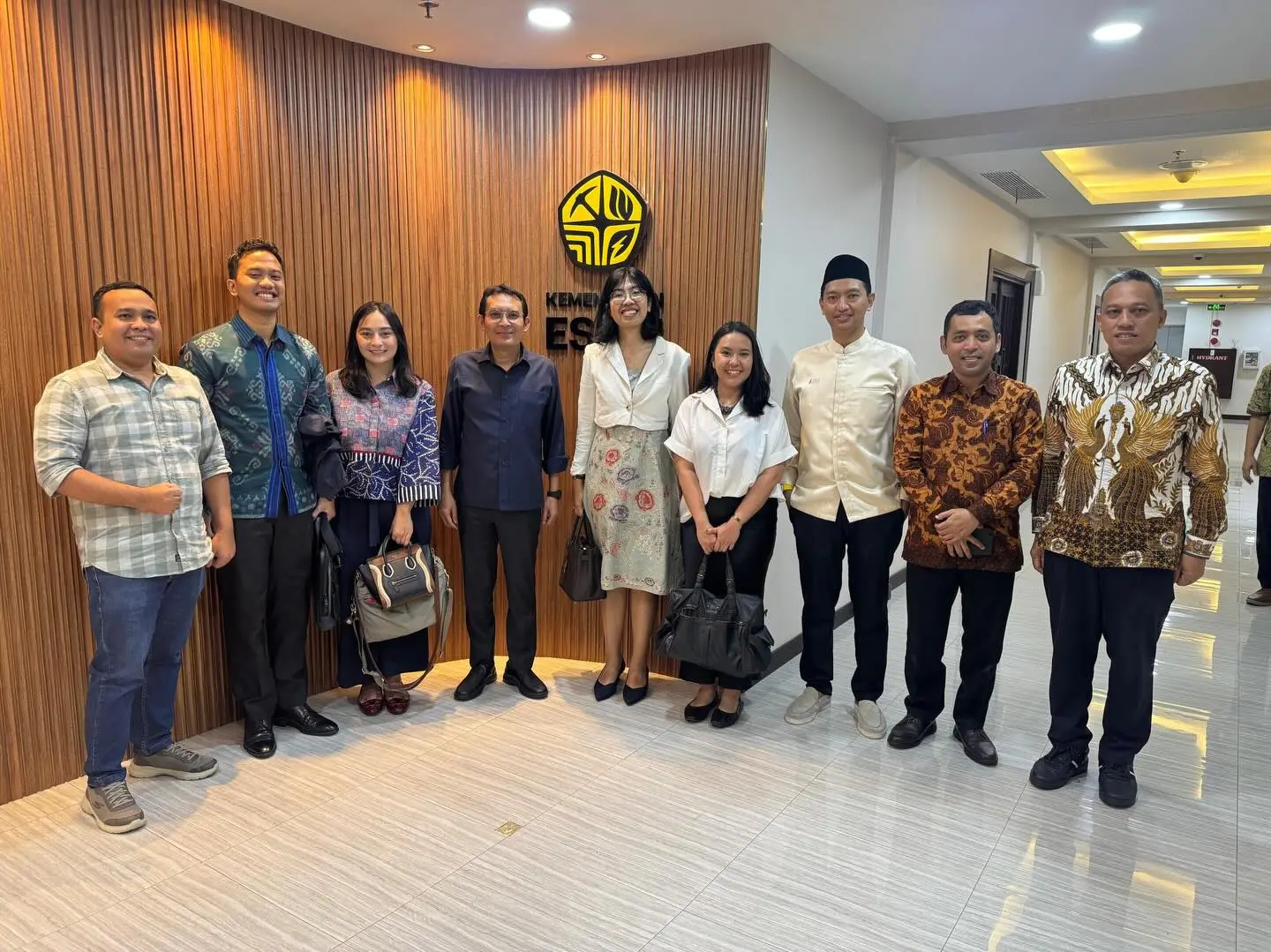 ariefrosyid.id_Diskusi KESDM dan Think Policy