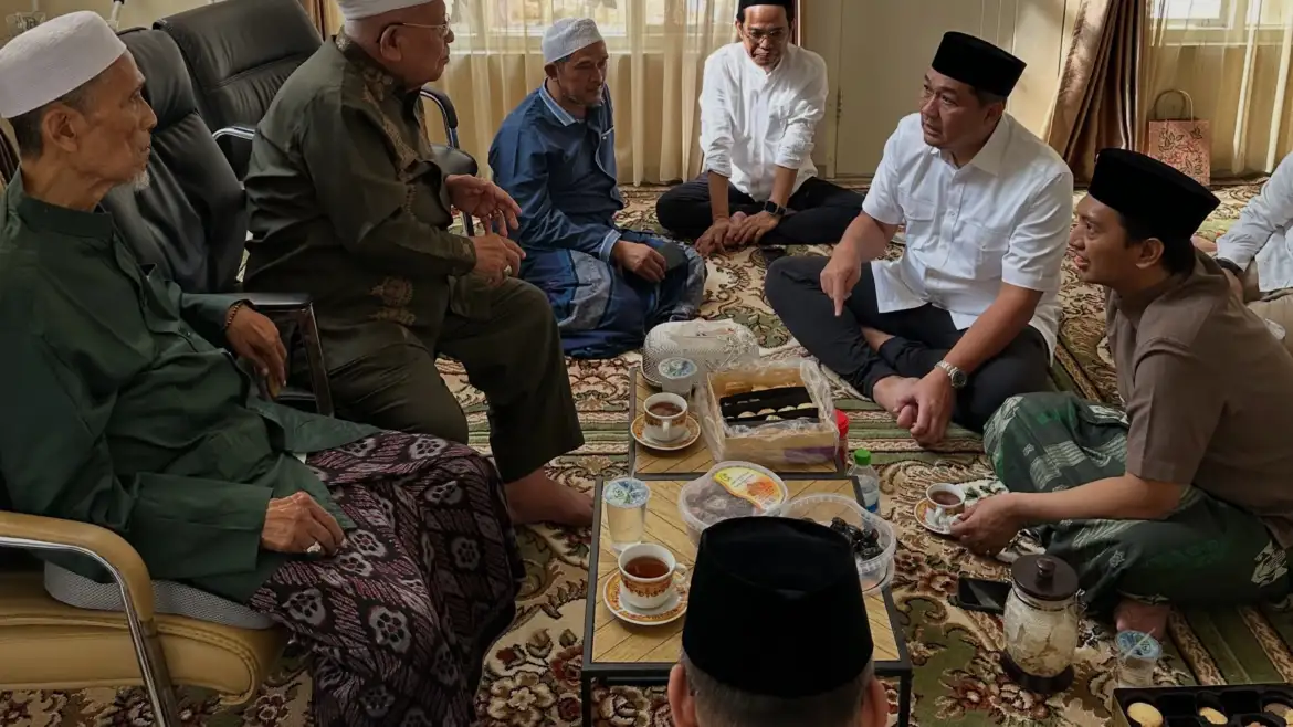 ariefrosyid.id_Kiai Syukron Makmun