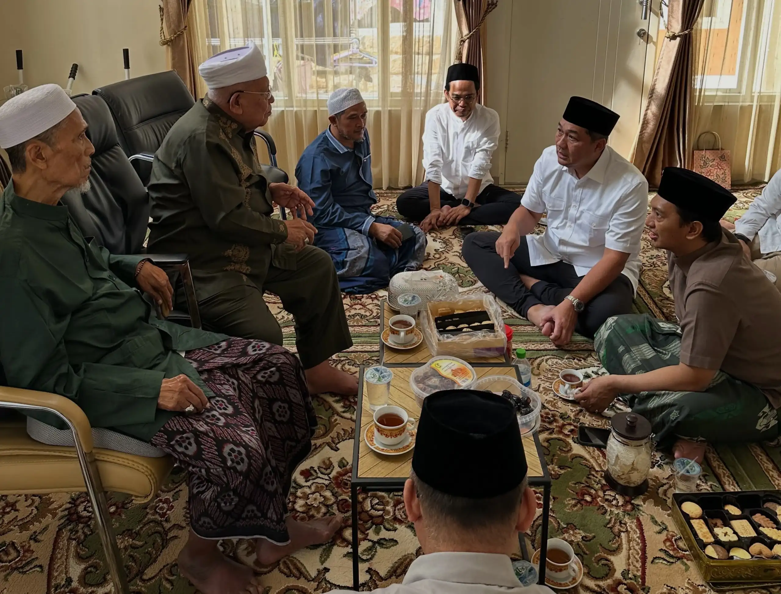 ariefrosyid.id_Kiai Syukron Makmun